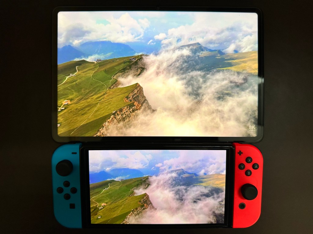 Switch OLED display against Pad 6 Display - Landscape